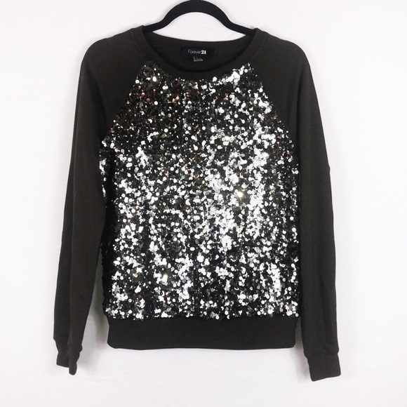 Forever 21 Sweaters - NWOT Forever 21 Sequin Sweater. Size Small.